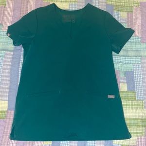 XS green figs scrub top